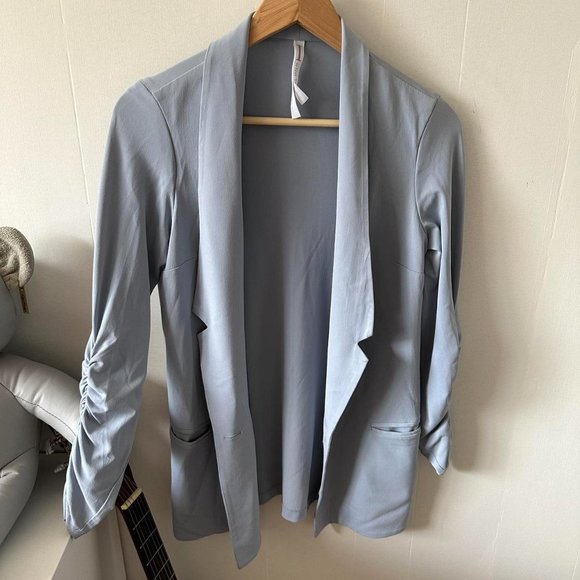 Light blue button up blazer with ruched sleeves - Picture 8 of 8